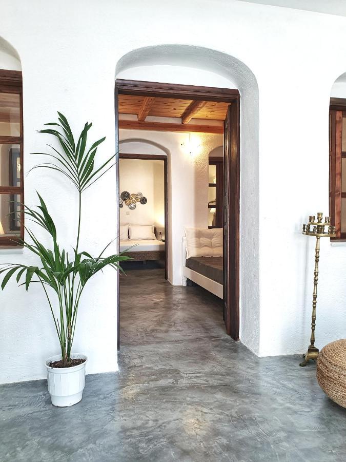 Navita Cave Houses Fira  Exterior foto